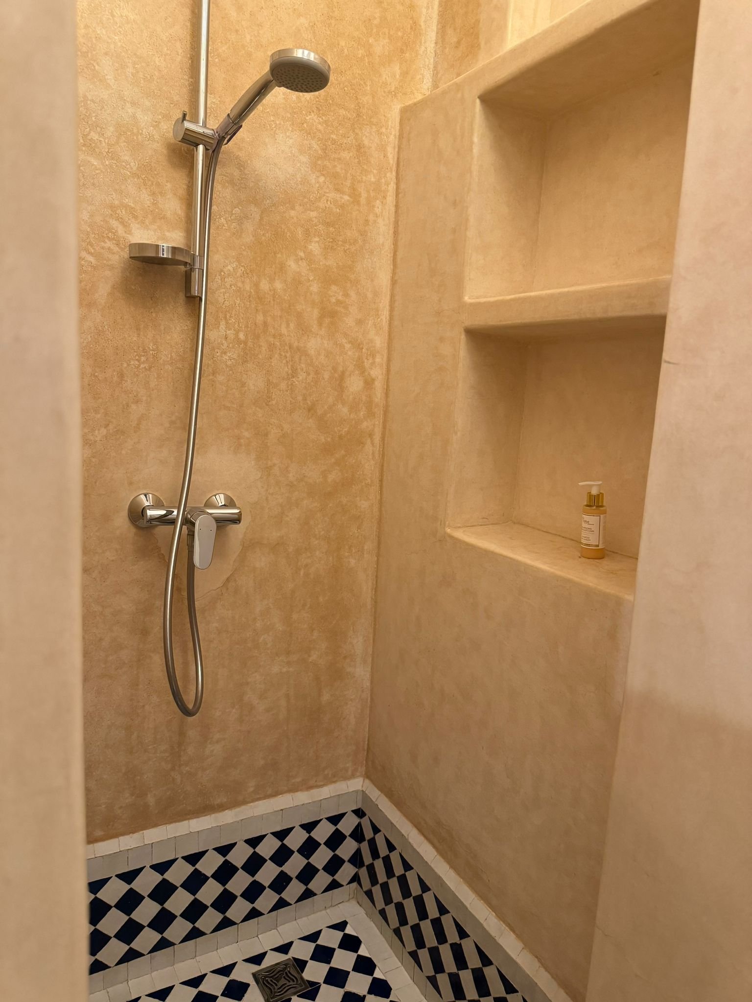 Riad dans la Kasbah – 5 chambres – 2 bassins
