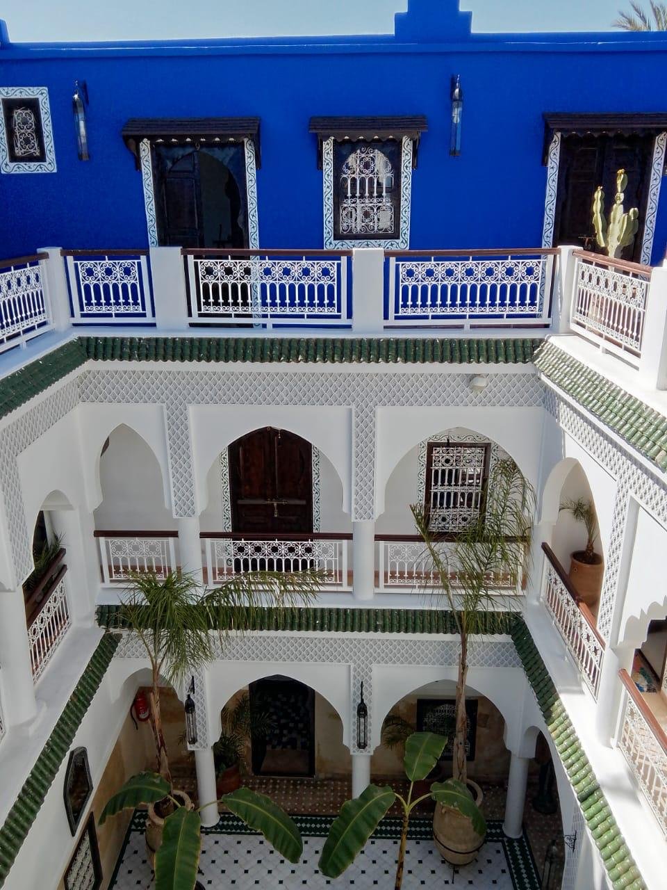 Riad titré à vendre au cœur de la médina – 5 chambres – Vue Atlas & Koutoubia