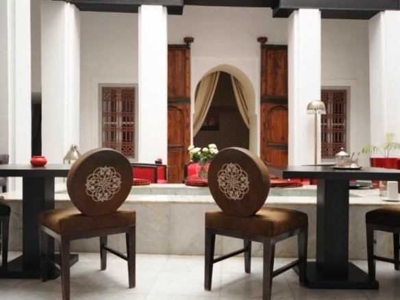 Riad titré à vendre au cœur de la médina – 5 chambres – Vue Atlas & Koutoubia